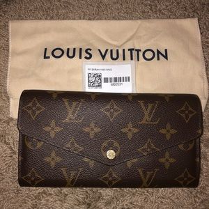 Louis Vuitton Monogram Sarah Wallet